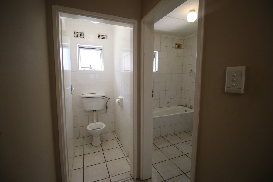 5 Bedroom Property for Sale in Gonubie Eastern Cape